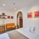 Paradox Saigon Centre-Streetview-Near Nguyen Hue-100M2 Rooftop Pool