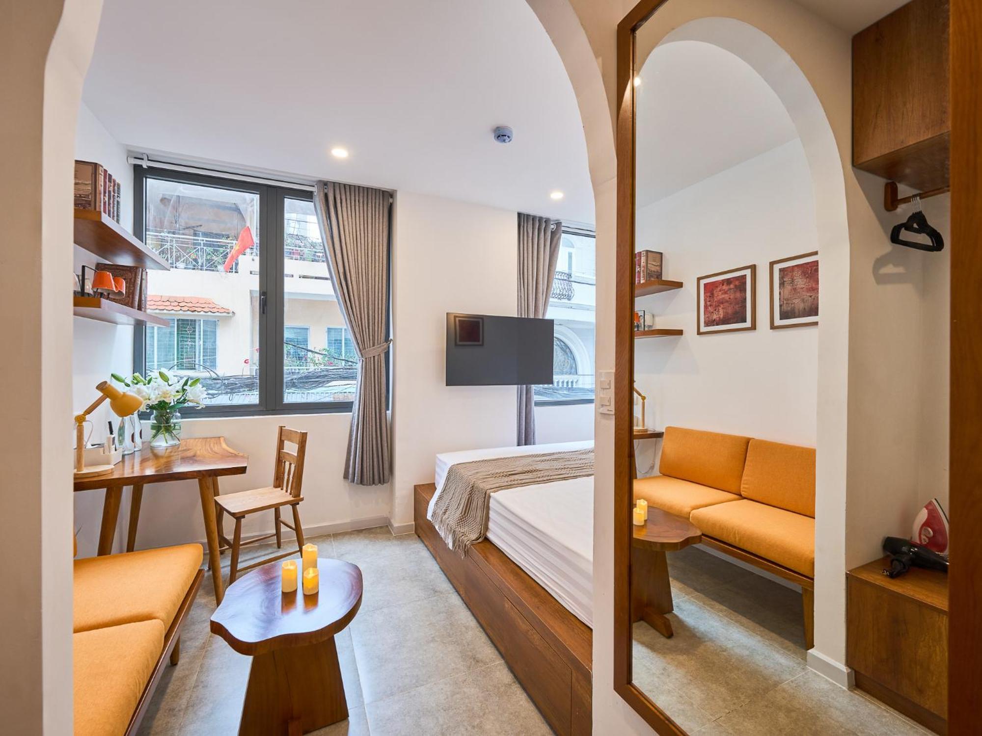 Paradox Saigon Centre-streetview-near Nguyen Hue-100m2 Rooftop Pool *