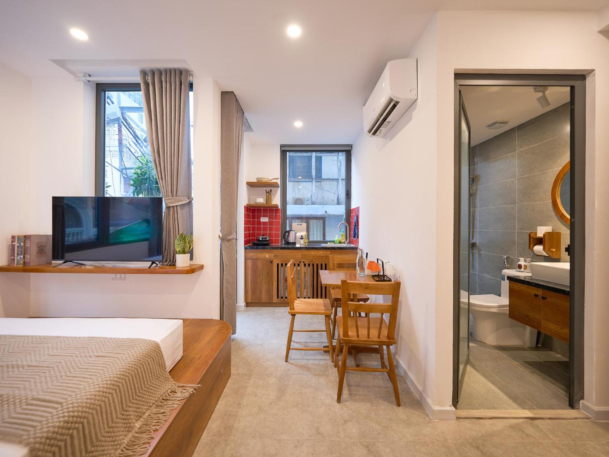 Appartement Paradox Saigon Centre-streetview-near Nguyen Hue-100m2 Rooftop Pool